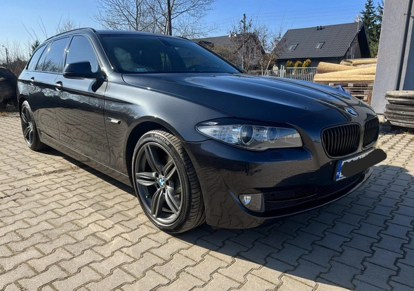 BMW Seria 5 cena 65000 przebieg: 233605, rok produkcji 2012 z Poznań małe 172